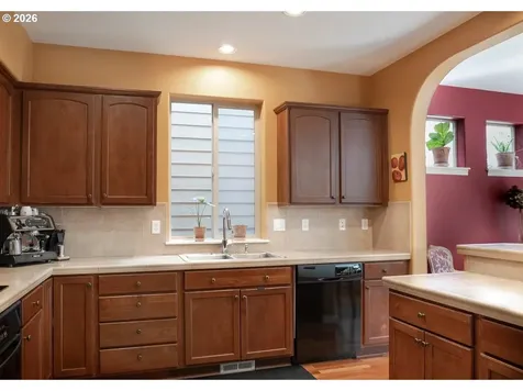 7798 SW Alder Street Portland OR 97224