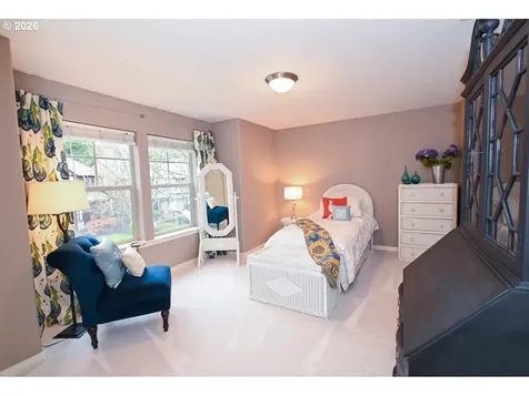 7798 SW Alder Street Portland OR 97224