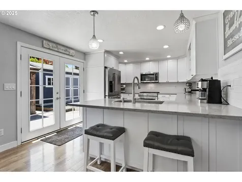 5384 SE Villa Street Hillsboro OR 97123