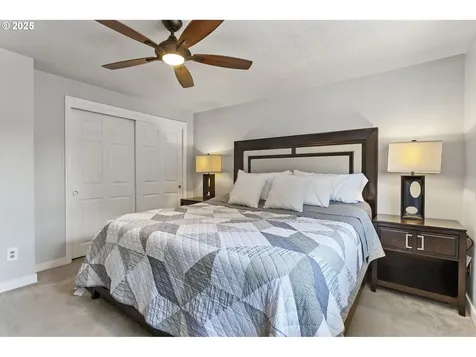 5384 SE Villa Street Hillsboro OR 97123