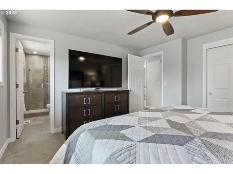 5384 SE Villa Street Hillsboro OR 97123