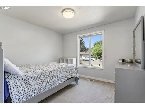 5384 SE Villa Street Hillsboro OR 97123