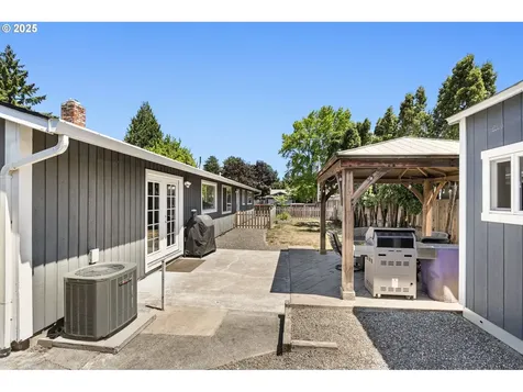 5384 SE Villa Street Hillsboro OR 97123