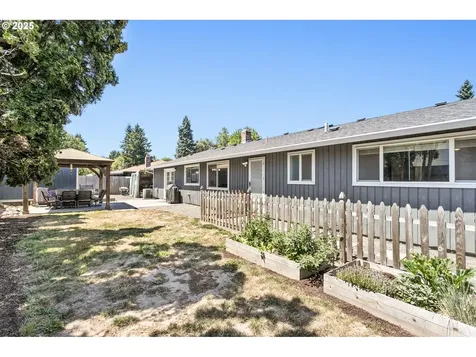 5384 SE Villa Street Hillsboro OR 97123