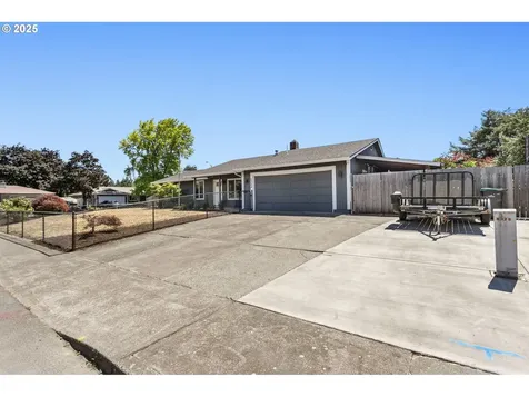 5384 SE Villa Street Hillsboro OR 97123