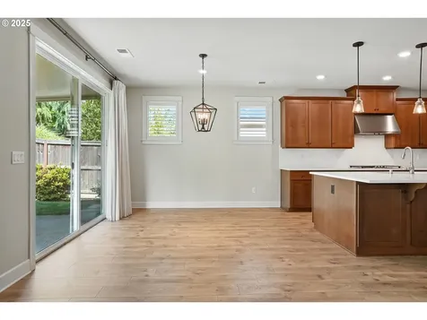 13712 NW 52nd Avenue Vancouver WA 98685
