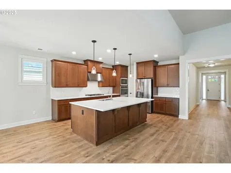 13712 NW 52nd Avenue Vancouver WA 98685