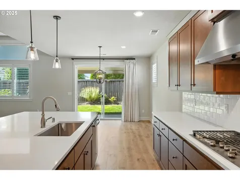13712 NW 52nd Avenue Vancouver WA 98685