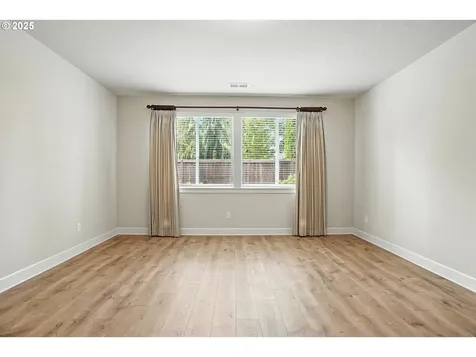 13712 NW 52nd Avenue Vancouver WA 98685