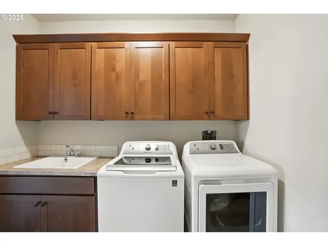 13712 NW 52nd Avenue Vancouver WA 98685
