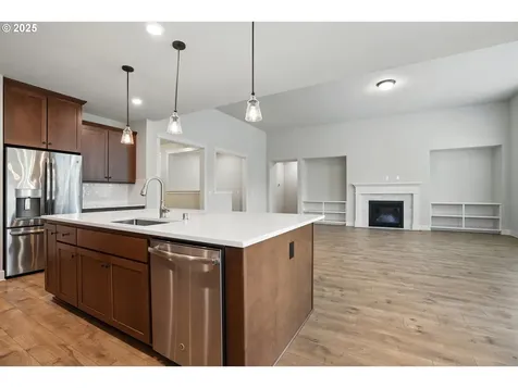 13712 NW 52nd Avenue Vancouver WA 98685