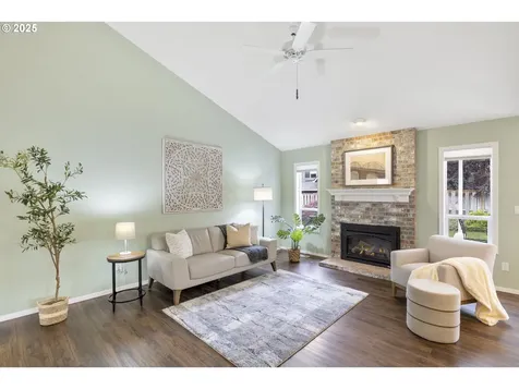 28519 SW Cascade Loop Wilsonville OR 97070