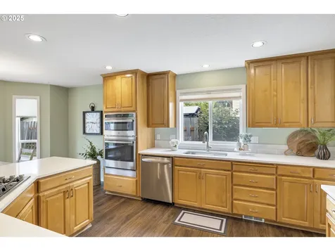28519 SW Cascade Loop Wilsonville OR 97070