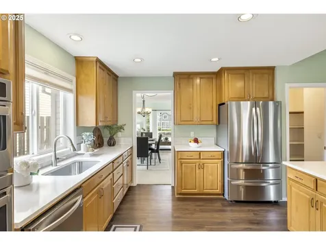 28519 SW Cascade Loop Wilsonville OR 97070