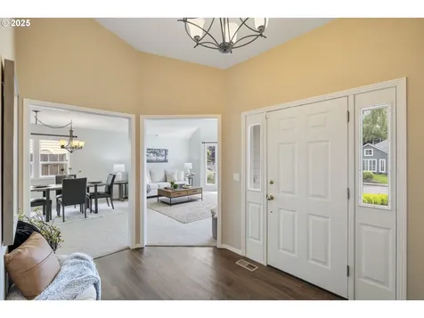 28519 SW Cascade Loop Wilsonville OR 97070