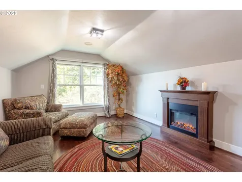 3160 Summit Sky Boulevard Eugene OR 97405