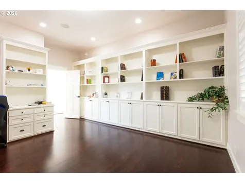 3160 Summit Sky Boulevard Eugene OR 97405