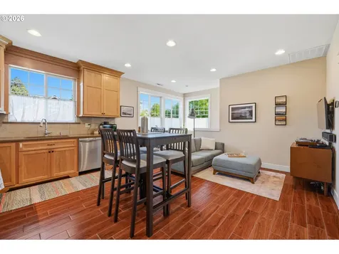 3833 SE 33rd Avenue Portland OR 97202