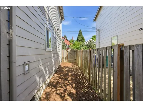 3833 SE 33rd Avenue Portland OR 97202