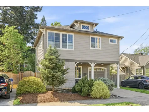3833 SE 33rd Avenue Portland OR 97202