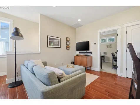 3833 SE 33rd Avenue Portland OR 97202