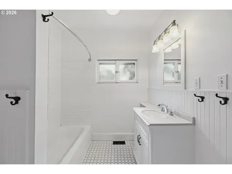 2237 NE 14th Avenue Portland OR 97212