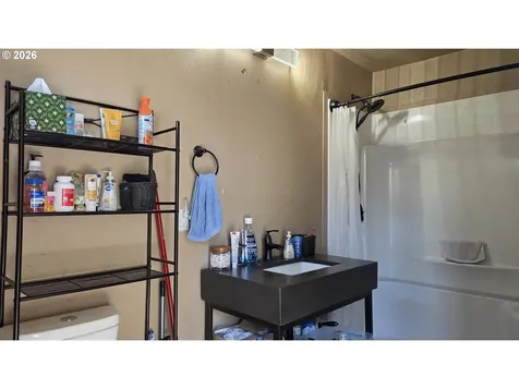 3801 Dove Lane Eugene OR 97402