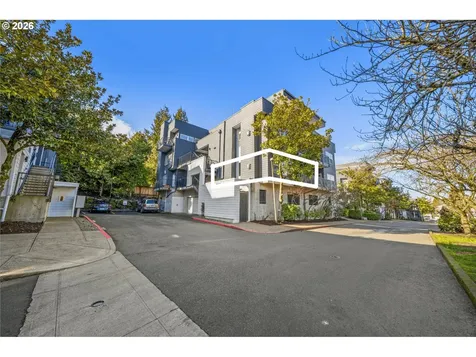 614 S Nevada Street Portland OR 97219