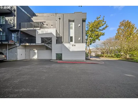 614 S Nevada Street Portland OR 97219