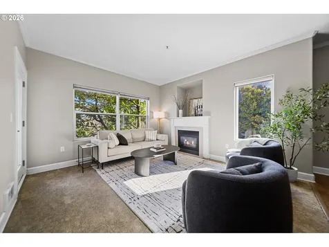 614 S Nevada Street Portland OR 97219