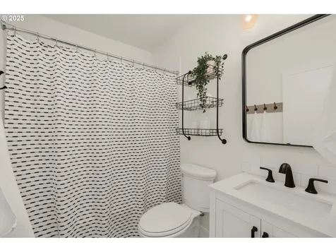 7535 SE 20th Avenue Portland OR 97202