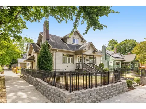 7535 SE 20th Avenue Portland OR 97202