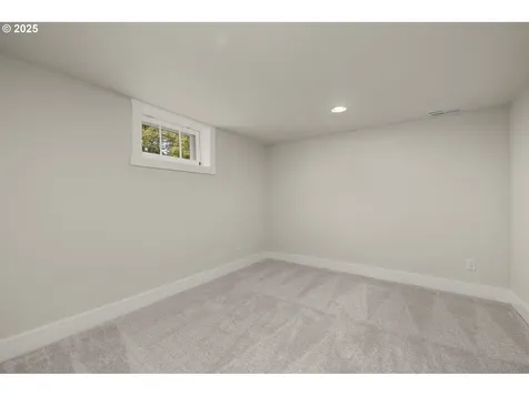 7535 SE 20th Avenue Portland OR 97202