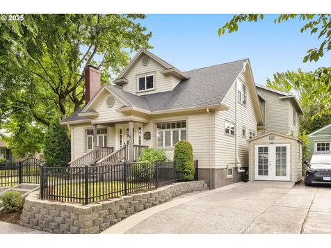 7535 SE 20th Avenue Portland OR 97202