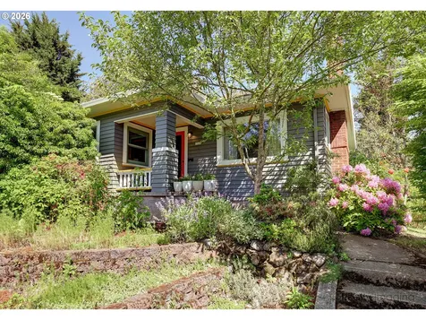 7523 SE Washington Street Portland OR 97215