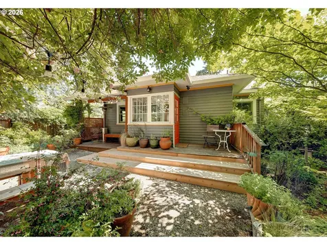 7523 SE Washington Street Portland OR 97215