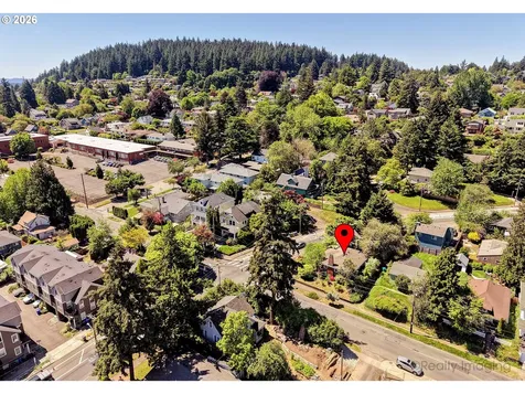 7523 SE Washington Street Portland OR 97215