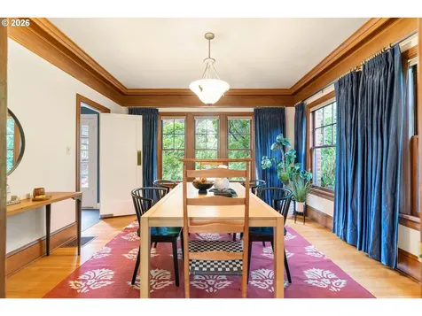 4500 SW Laurelwood Avenue Portland OR 97225