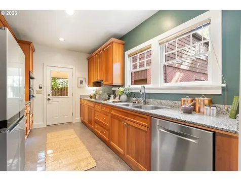 4500 SW Laurelwood Avenue Portland OR 97225