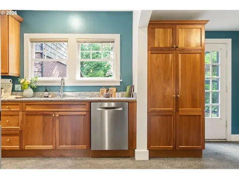 4500 SW Laurelwood Avenue Portland OR 97225