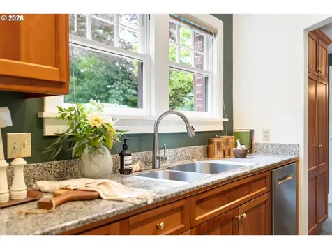 4500 SW Laurelwood Avenue Portland OR 97225