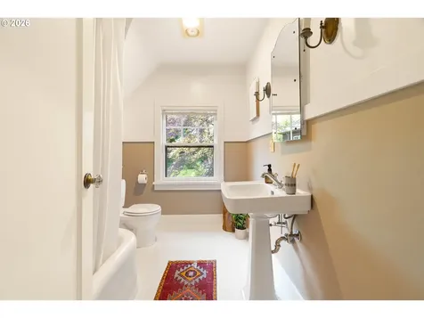 4500 SW Laurelwood Avenue Portland OR 97225