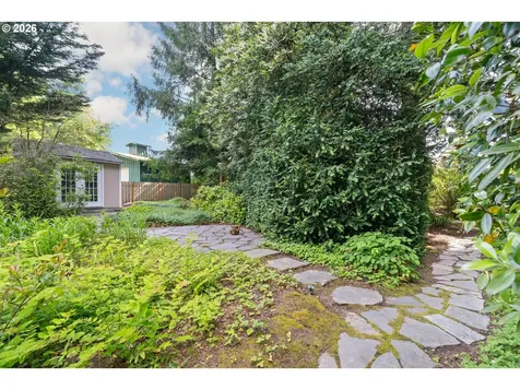 4500 SW Laurelwood Avenue Portland OR 97225