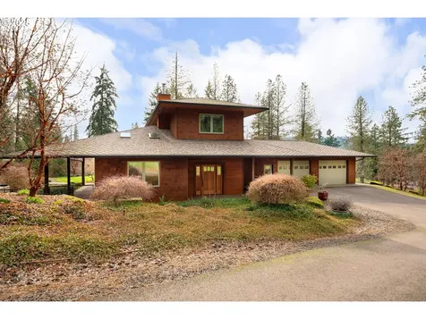 509 Jasmine Way Roseburg OR 97471