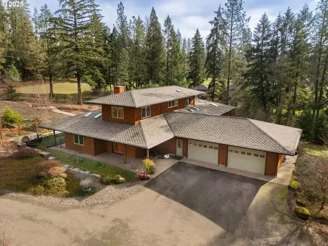 509 Jasmine Way Roseburg OR 97471