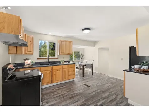 300 Lincoln Creek Road Centralia WA 98531