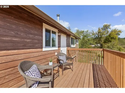 300 Lincoln Creek Road Centralia WA 98531