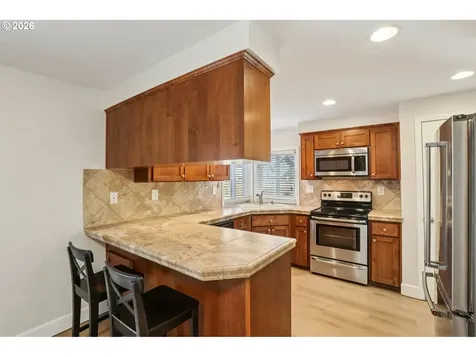 14205 SW Fanno Creek Court Portland OR 97224