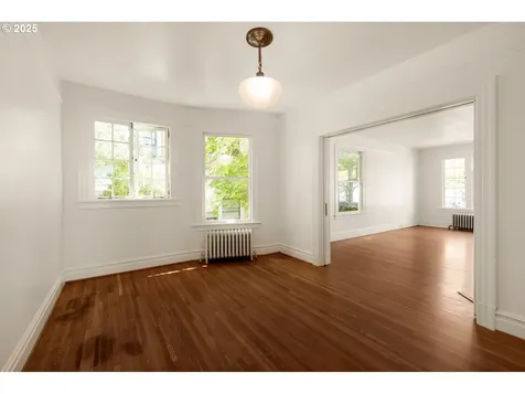 1316 SE Ash Street Portland OR 97214