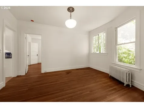 1316 SE Ash Street Portland OR 97214
